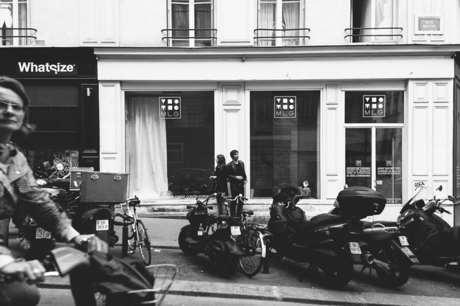 couple photoshoot paris